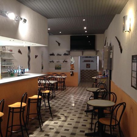 Mezel Bar Hotel De La Place المظهر الخارجي الصورة