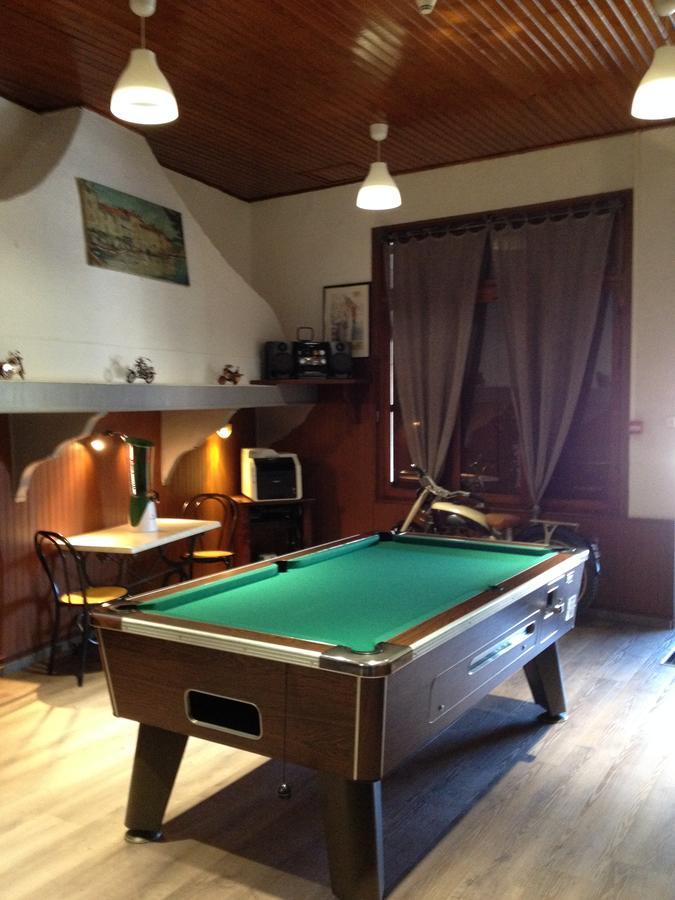Mezel Bar Hotel De La Place المظهر الخارجي الصورة
