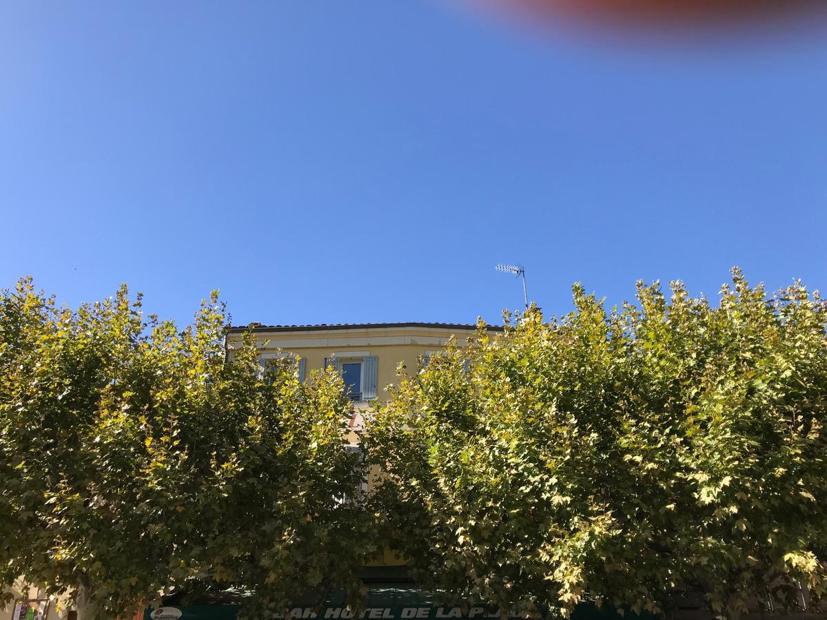 Mezel Bar Hotel De La Place المظهر الخارجي الصورة