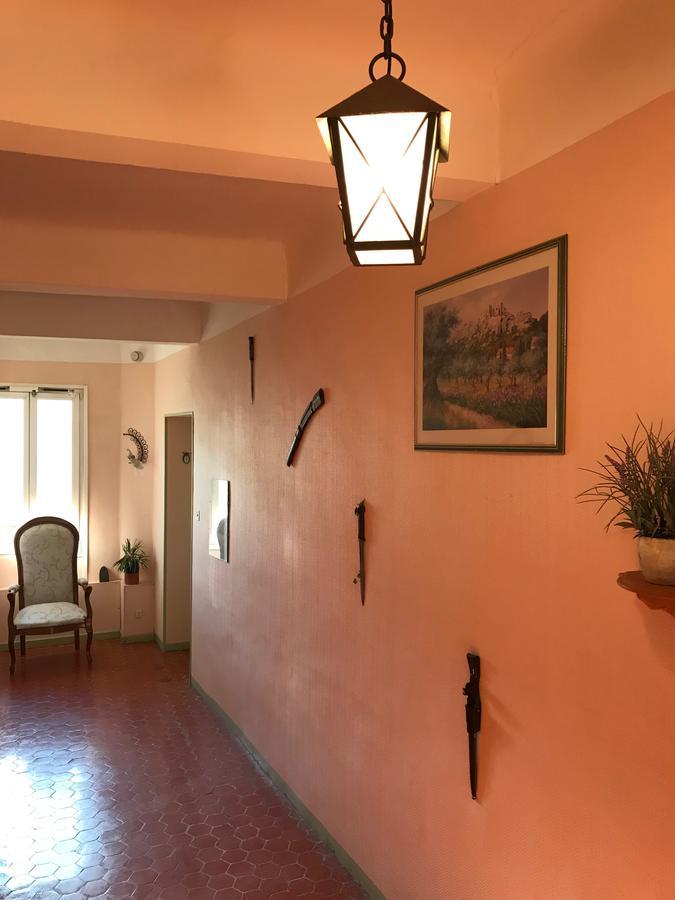 Mezel Bar Hotel De La Place المظهر الخارجي الصورة